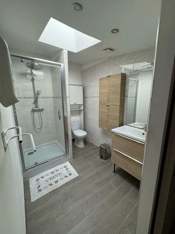 
                                                Location
                                                 Duplex T2 45m² meublé bail 10 mois renouvelable