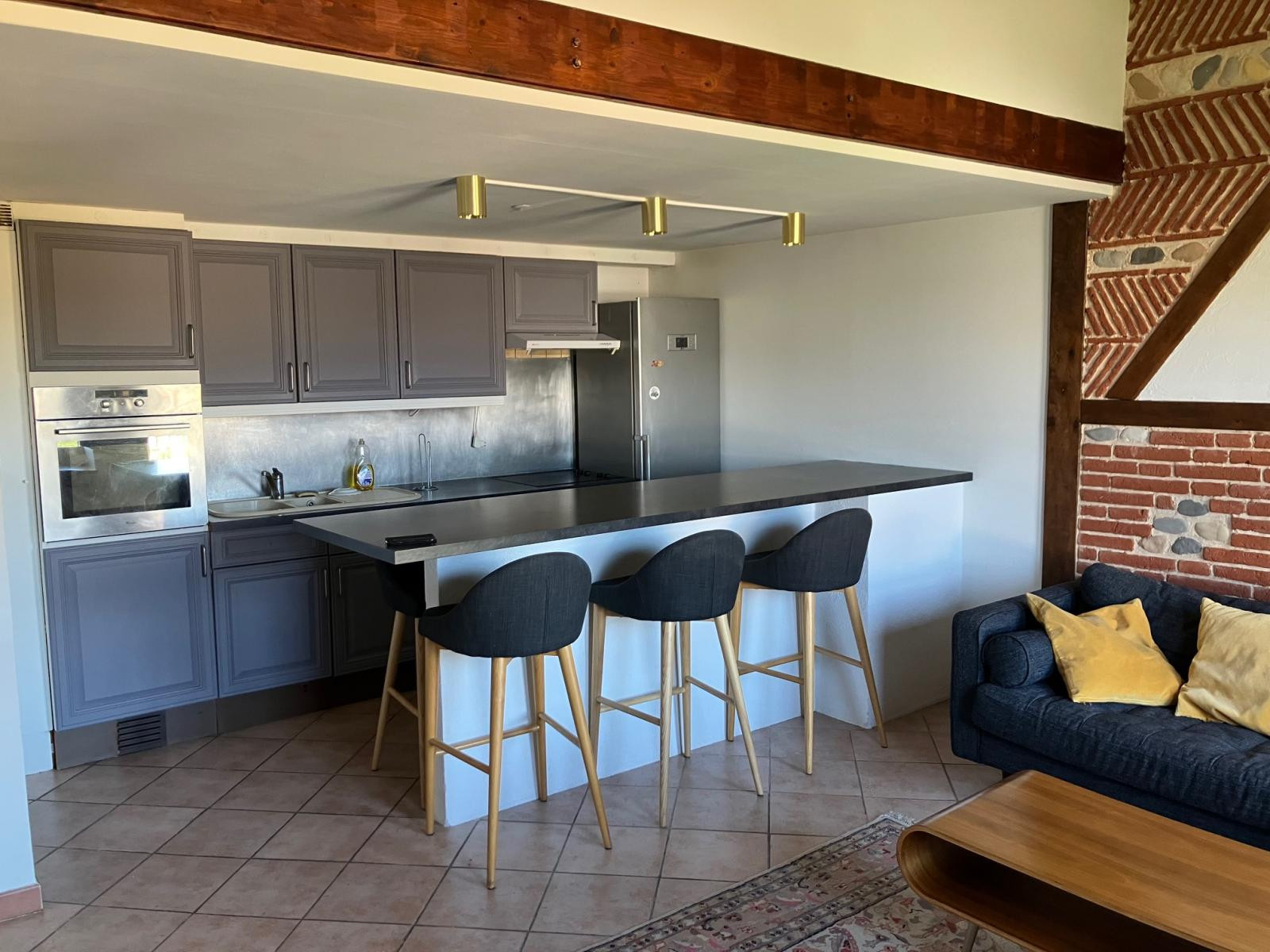 
                                                Location
                                                 Duplex T3 meublé à louer - Minimes