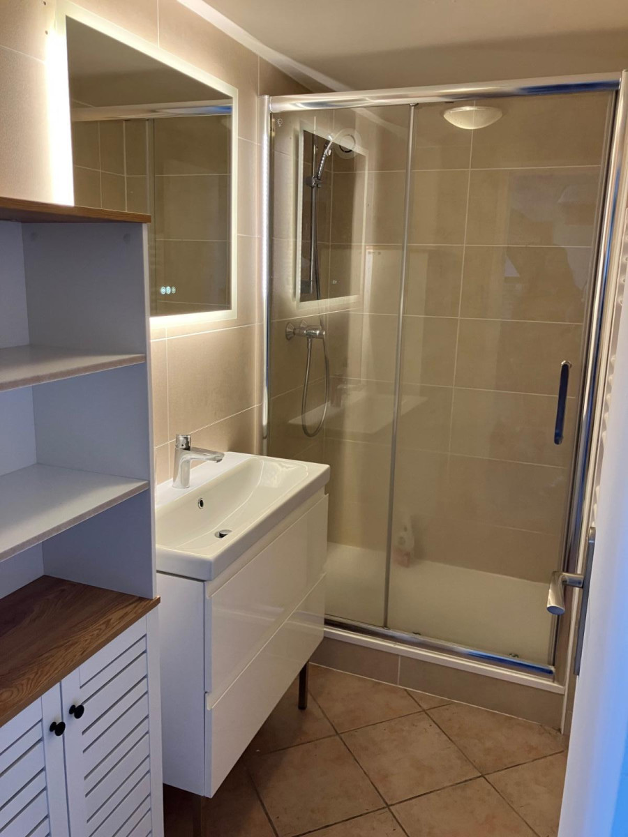 
                                                Location
                                                 Duplex T3 meublé à louer - Minimes