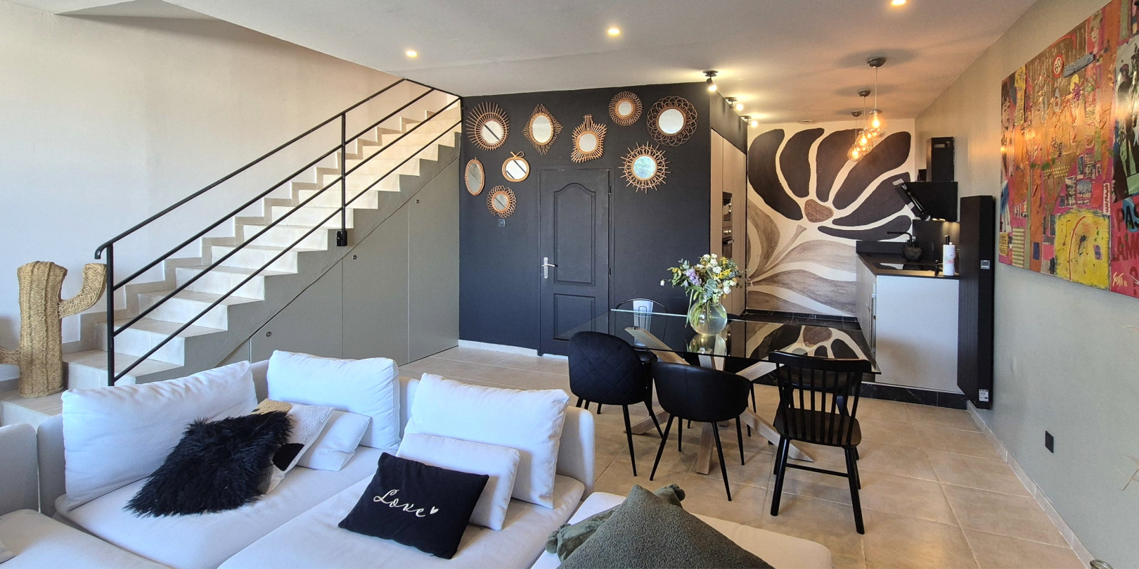 
                                                Vente
                                                 Duplex T4 de 90 m² + jardin + 2 places de parking