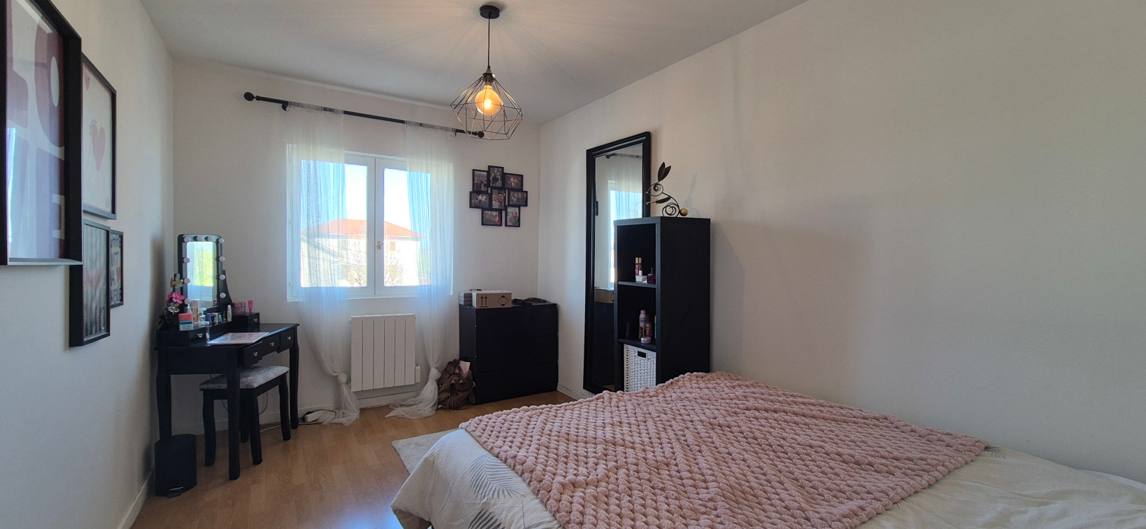 
                                                Vente
                                                 Duplex T4 de 90 m² + jardin + 2 places de parking