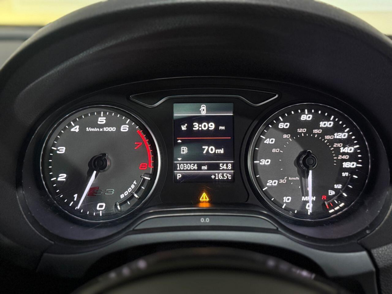 
                                                Voiture
                                                 ee