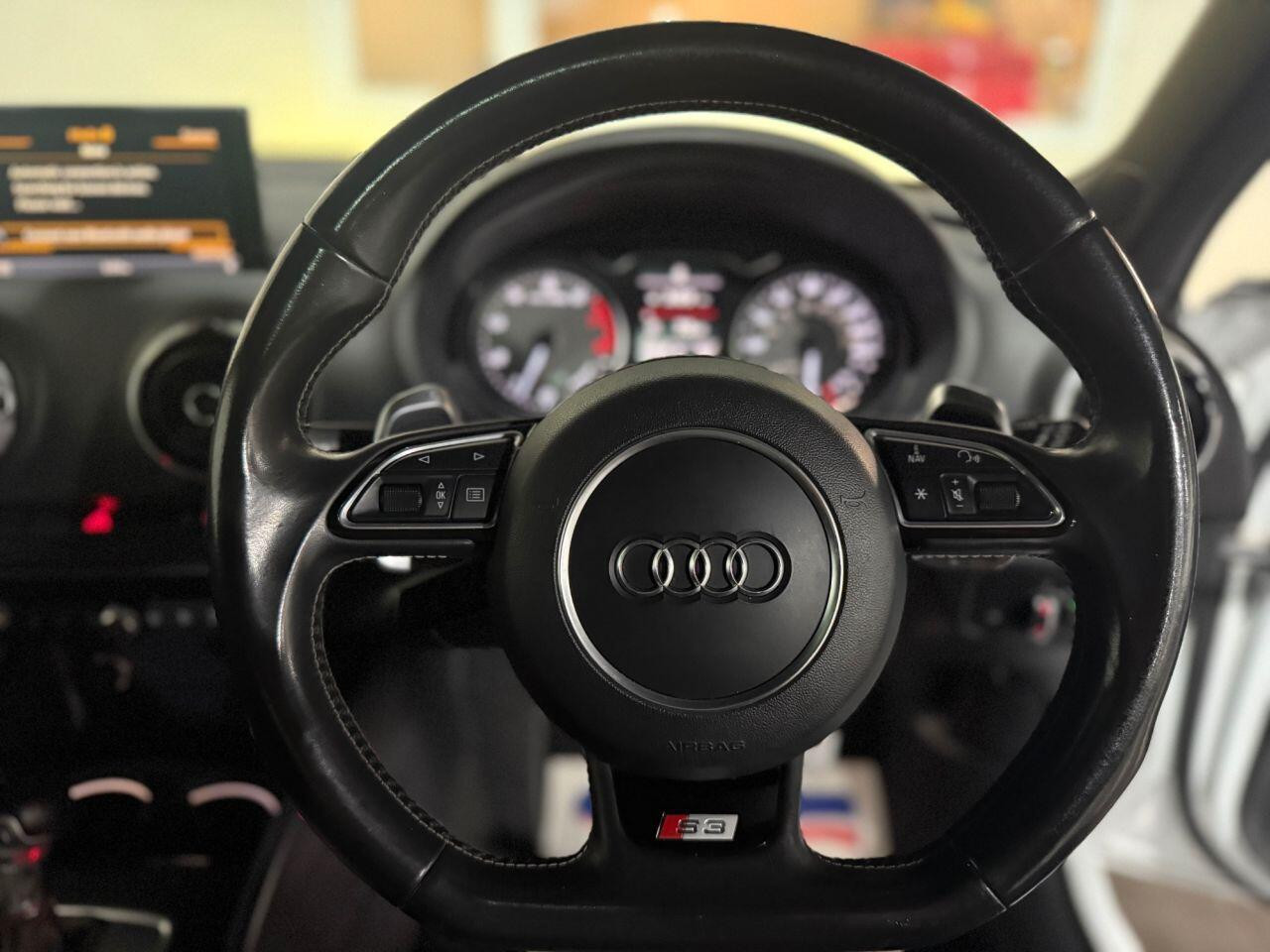 
                                                Voiture
                                                 ee