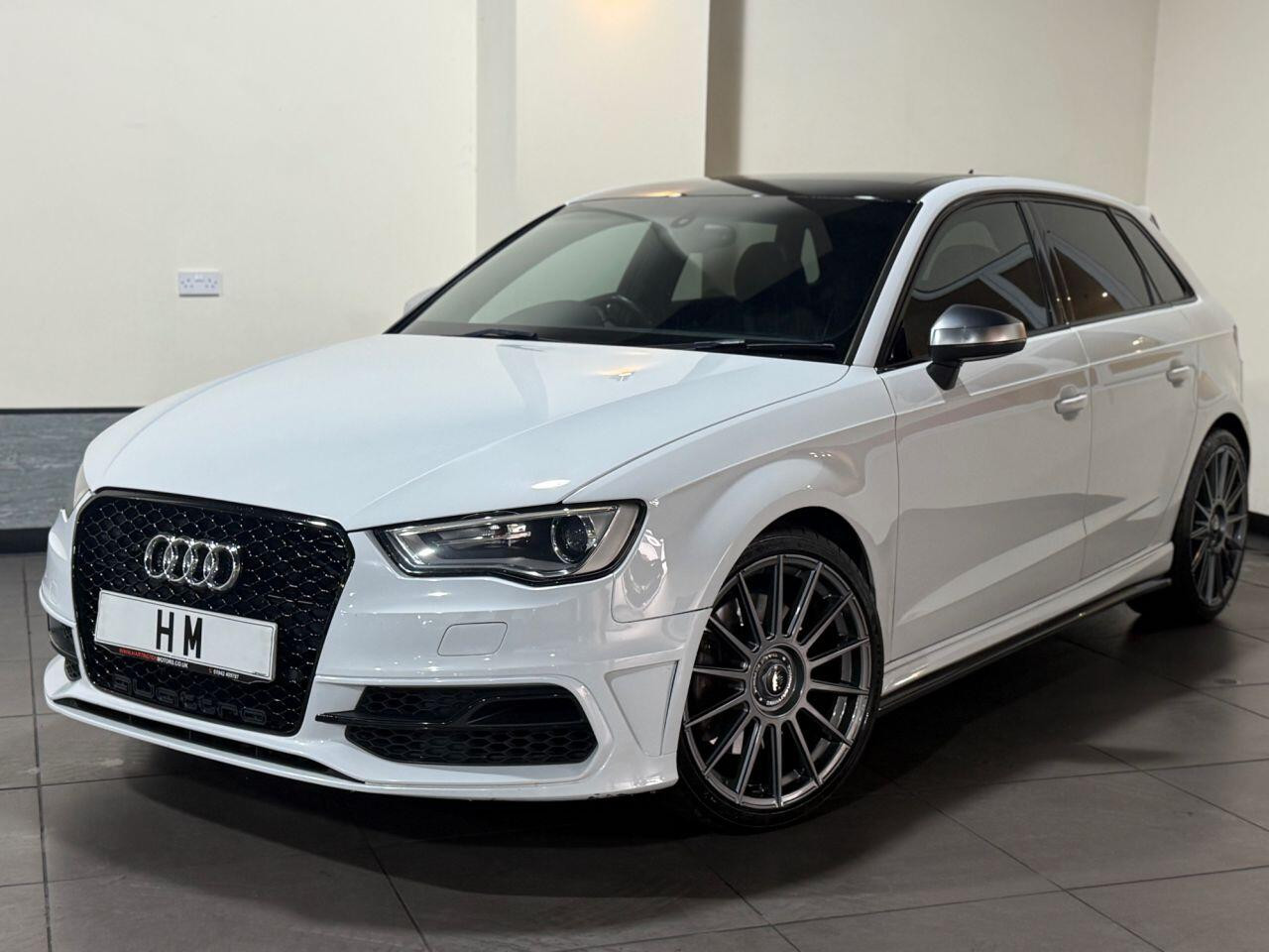 
                                                Voiture
                                                 ee