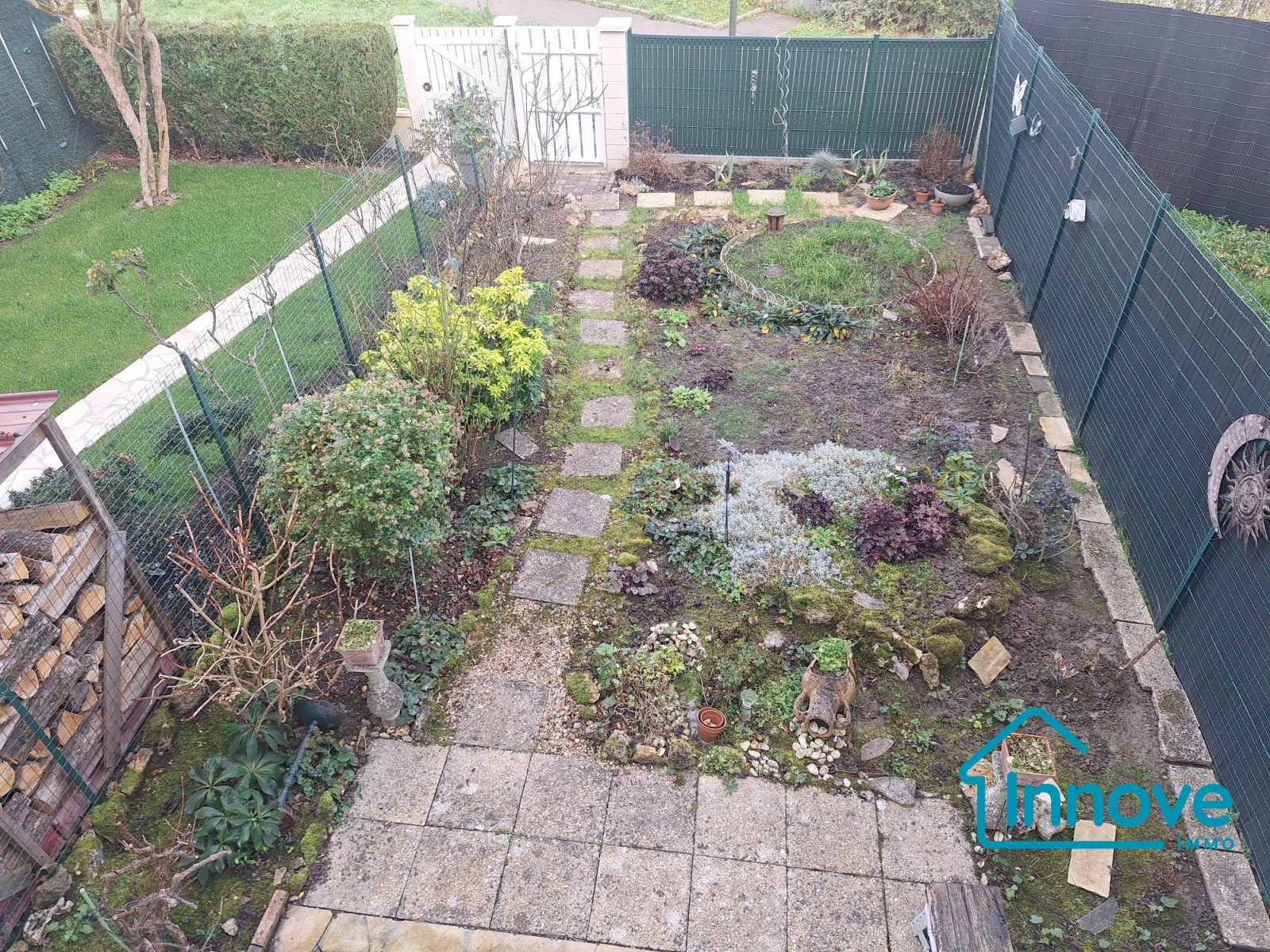 
                                                Vente
                                                 Elancourt : Maison récente avec 4 chambres/1 grenier aménageab