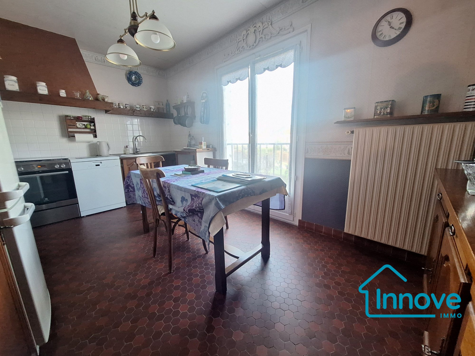 
                                                Vente
                                                 Elancourt : Maison récente avec 4 chambres/1 grenier aménageab