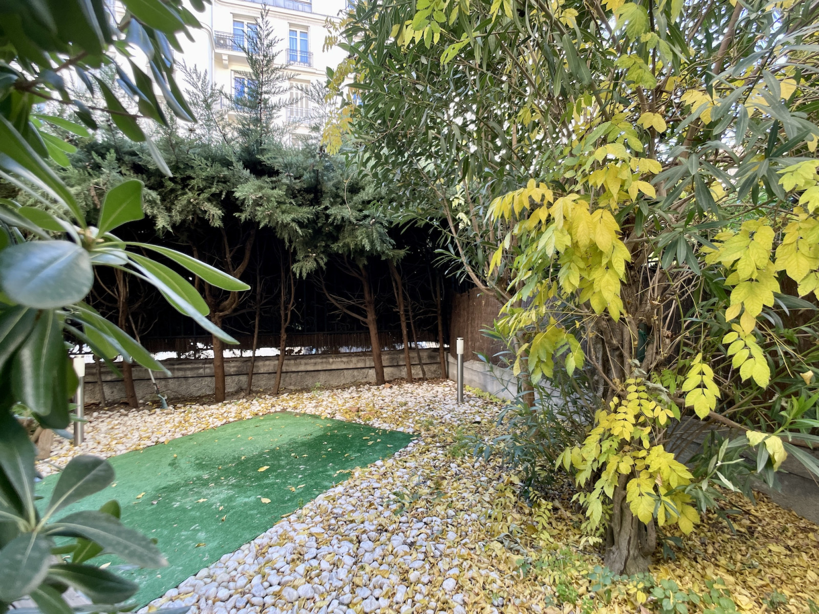 
                                                Vente
                                                 Élégant 2 pièces avec jardin privatif au cœur de Cimiez