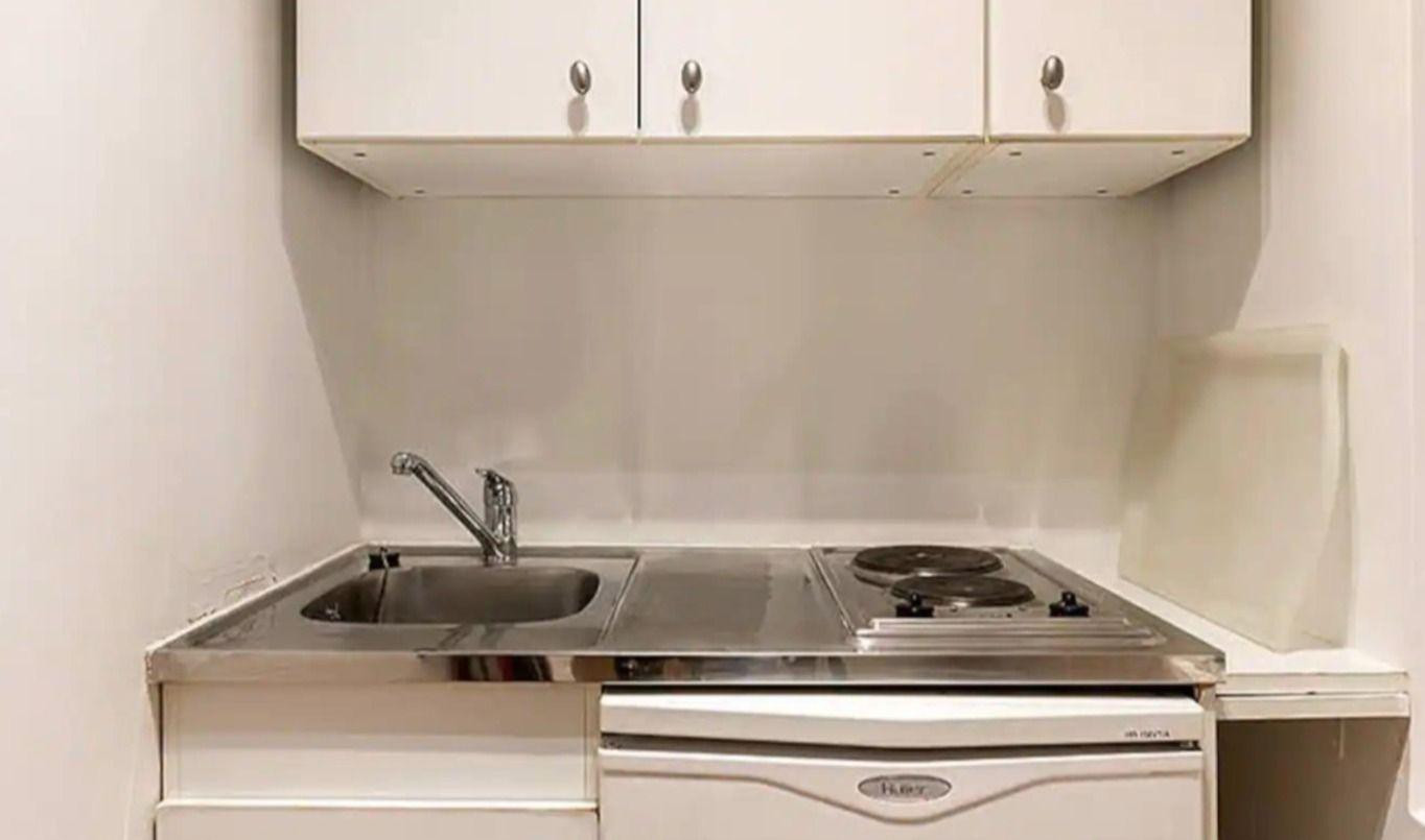 
                                                Location
                                                 Élégant Appartement au Cœur du Triangle d'Or