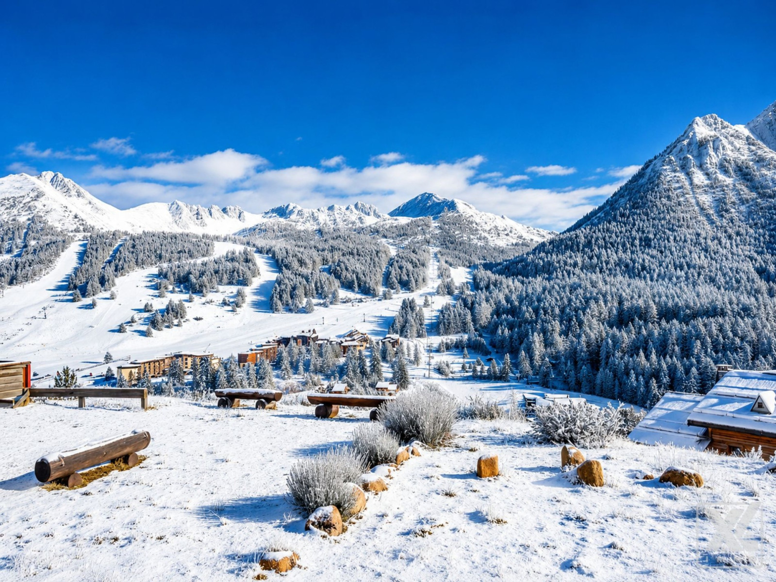 
                                                Vente
                                                 Élégant T2 rénové  jardin, vue montagne.