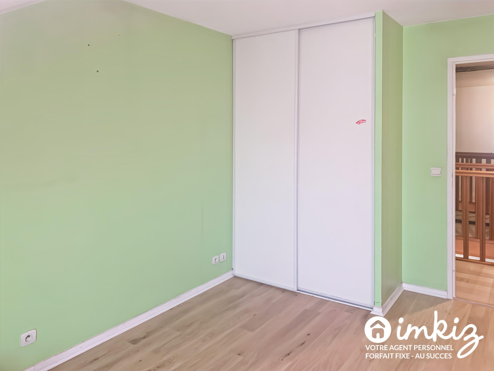 
                                                Vente
                                                 Émerainville Gare (7 min) – Duplex "Esprit Maison"