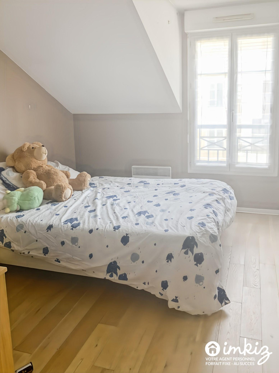 
                                                Vente
                                                 Émerainville Gare (7 min) – Duplex "Esprit Maison"