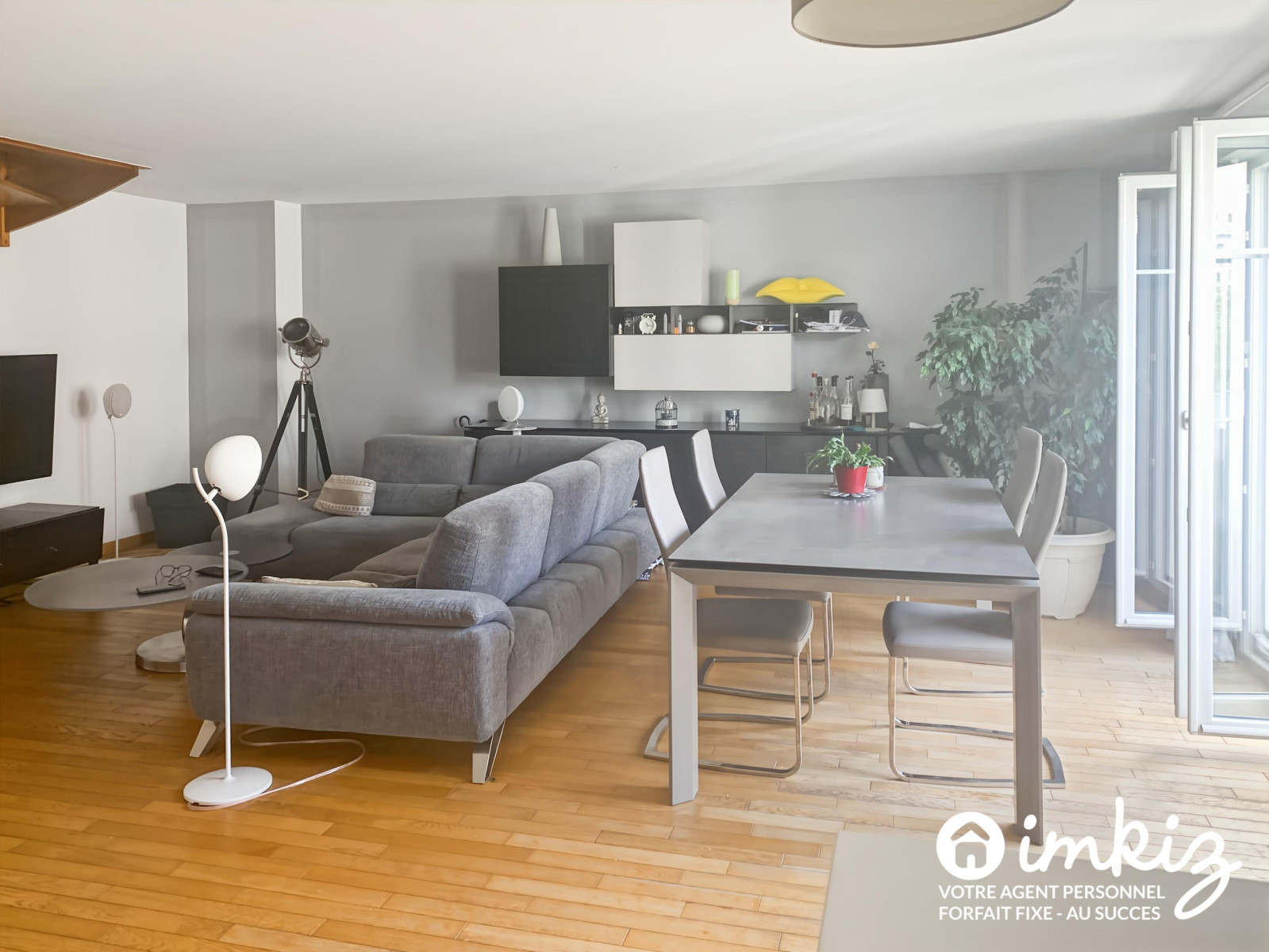 
                                                Vente
                                                 Émerainville Gare (7 min) – Duplex "Esprit Maison"