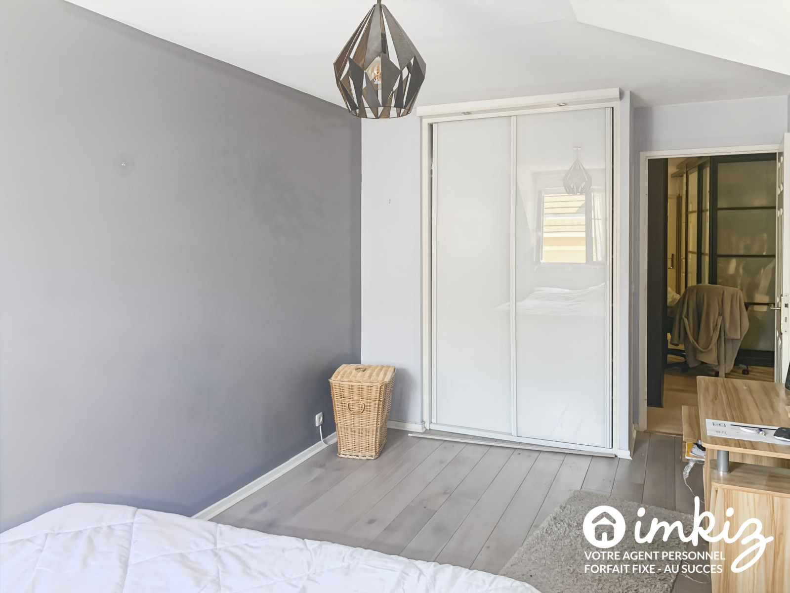 
                                                Vente
                                                 Émerainville Gare (7 min) – Duplex "Esprit Maison"