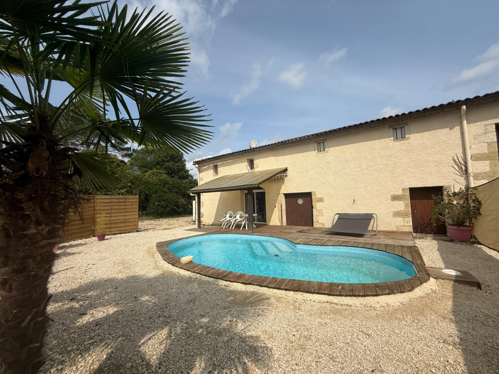 Vente
                                                 En EXCLUSIVITE