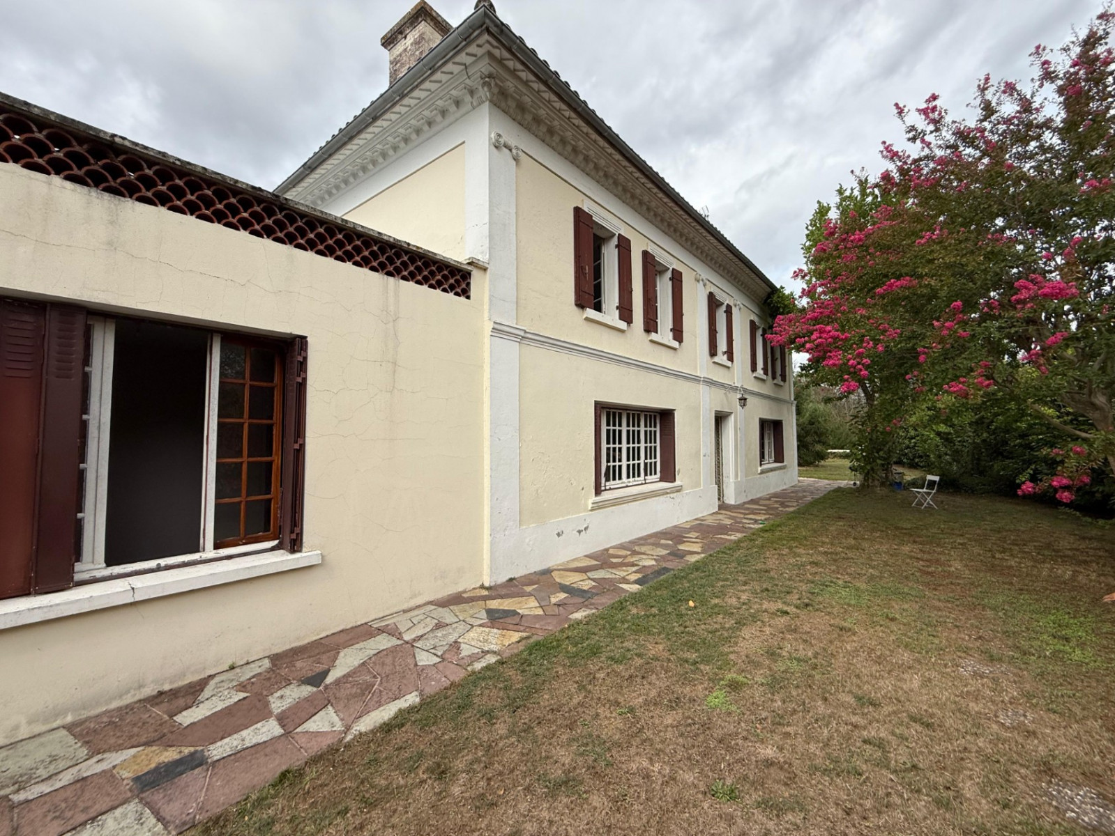Vente
                                                 En EXCLUSIVITE