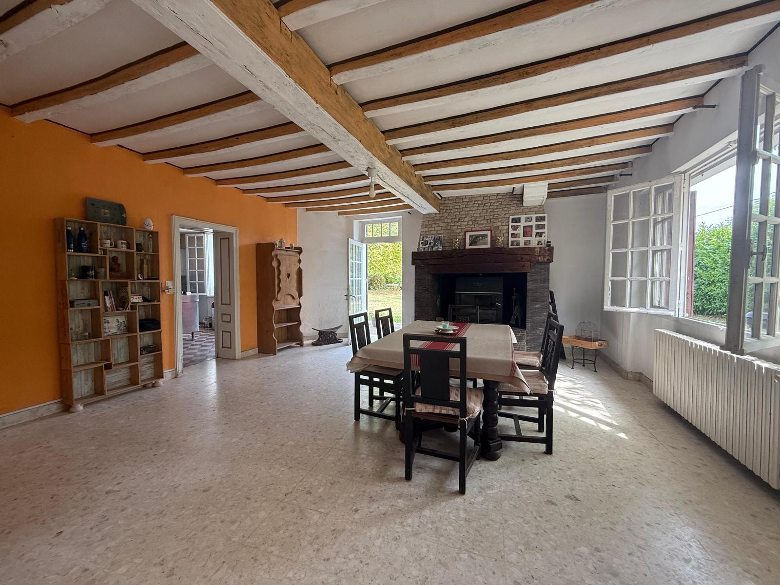 Vente
                                                 En EXCLUSIVITE