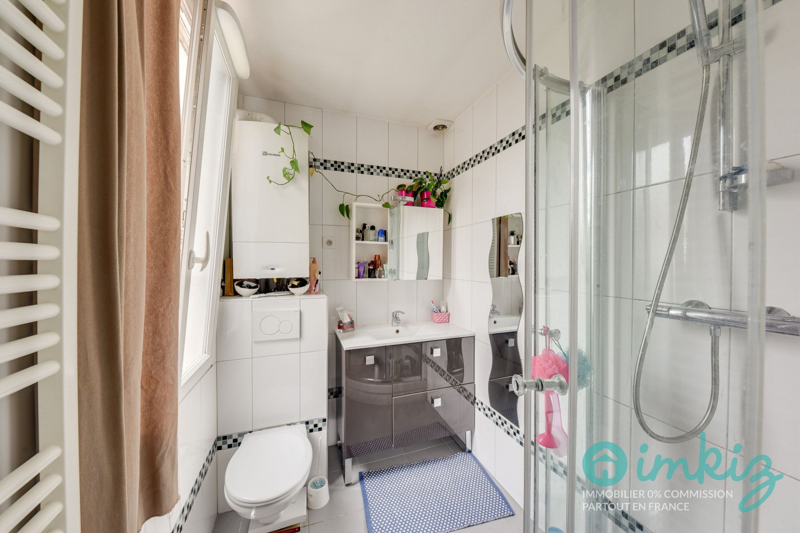 
                                                Vente
                                                 Ensemble de 4 appartements séparés de 2 pièces chacun