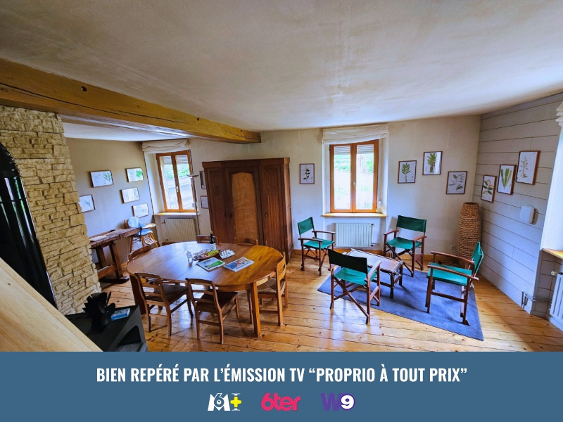 
                                                Vente
                                                 Ensemble de deux maisons avec piscine naturelle, dépendances et terrain de plus de 20 ares