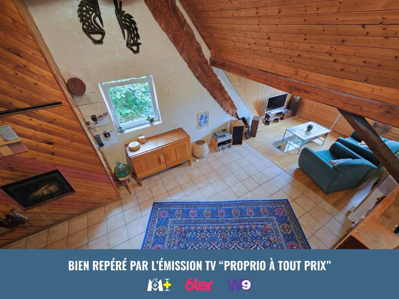 
                                                Vente
                                                 Ensemble de deux maisons avec piscine naturelle, dépendances et terrain de plus de 20 ares