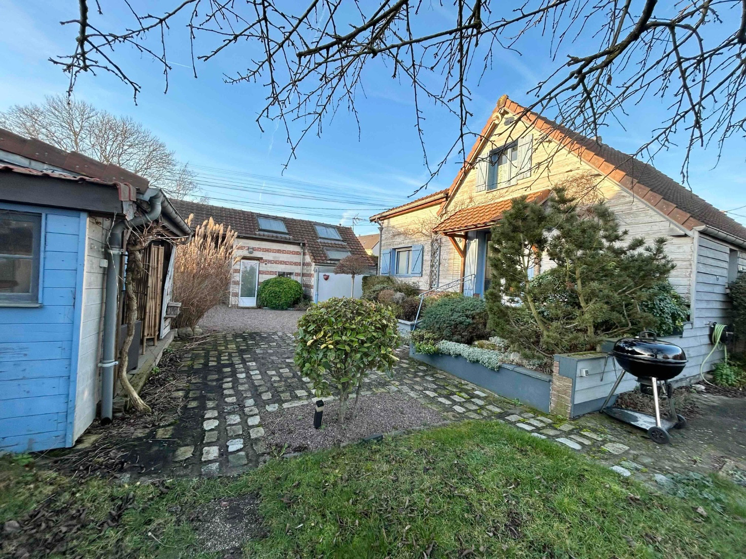 
                                                Vente
                                                 Ensemble immobilier 6 lots proche Amiens