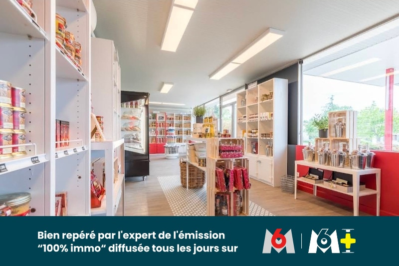 
                                                Vente
                                                 ENSEMBLE IMMOBILIER A FORT POTENTIEL