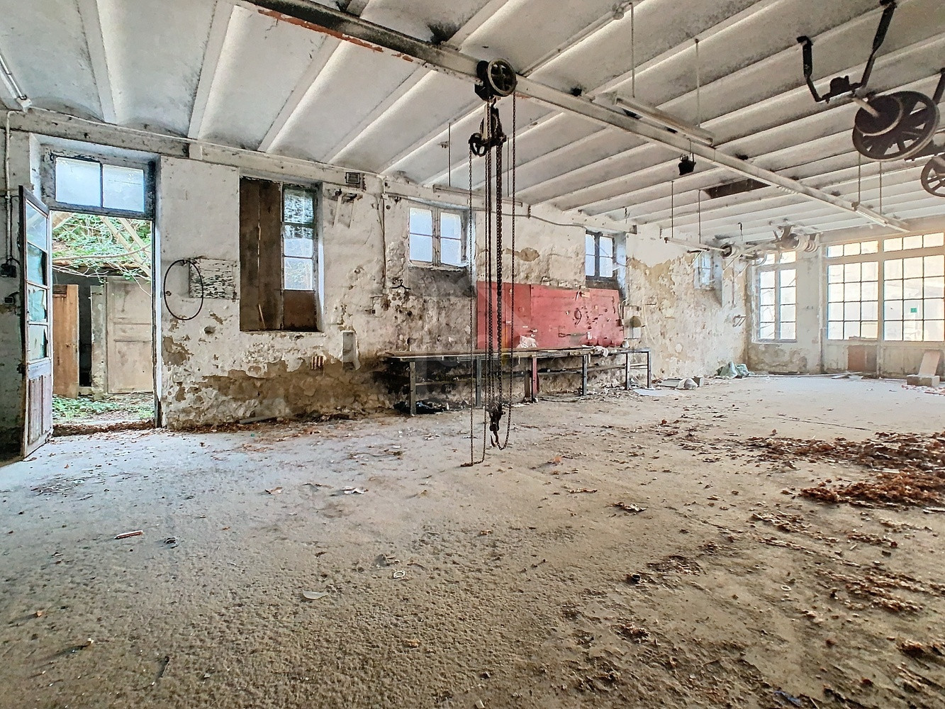 
                                                Vente
                                                 Ensemble immobilier avec terrain