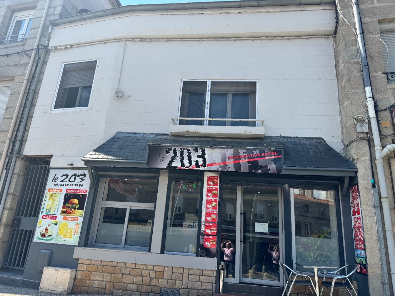 
                                                Vente
                                                 ENSEMBLE IMMOBILIER HYPER CENTRE