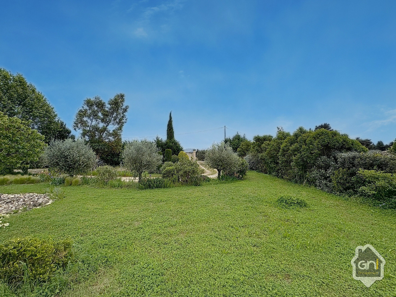 
                                                Vente
                                                 Entre Alpilles et Luberon, Mas d'exception.