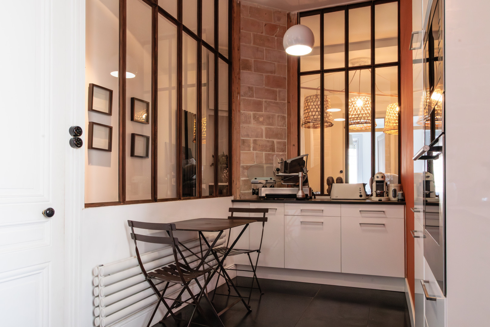 
                                                Vente
                                                 Entre Opéra et Cordeliers magnifique "Haussmannien"