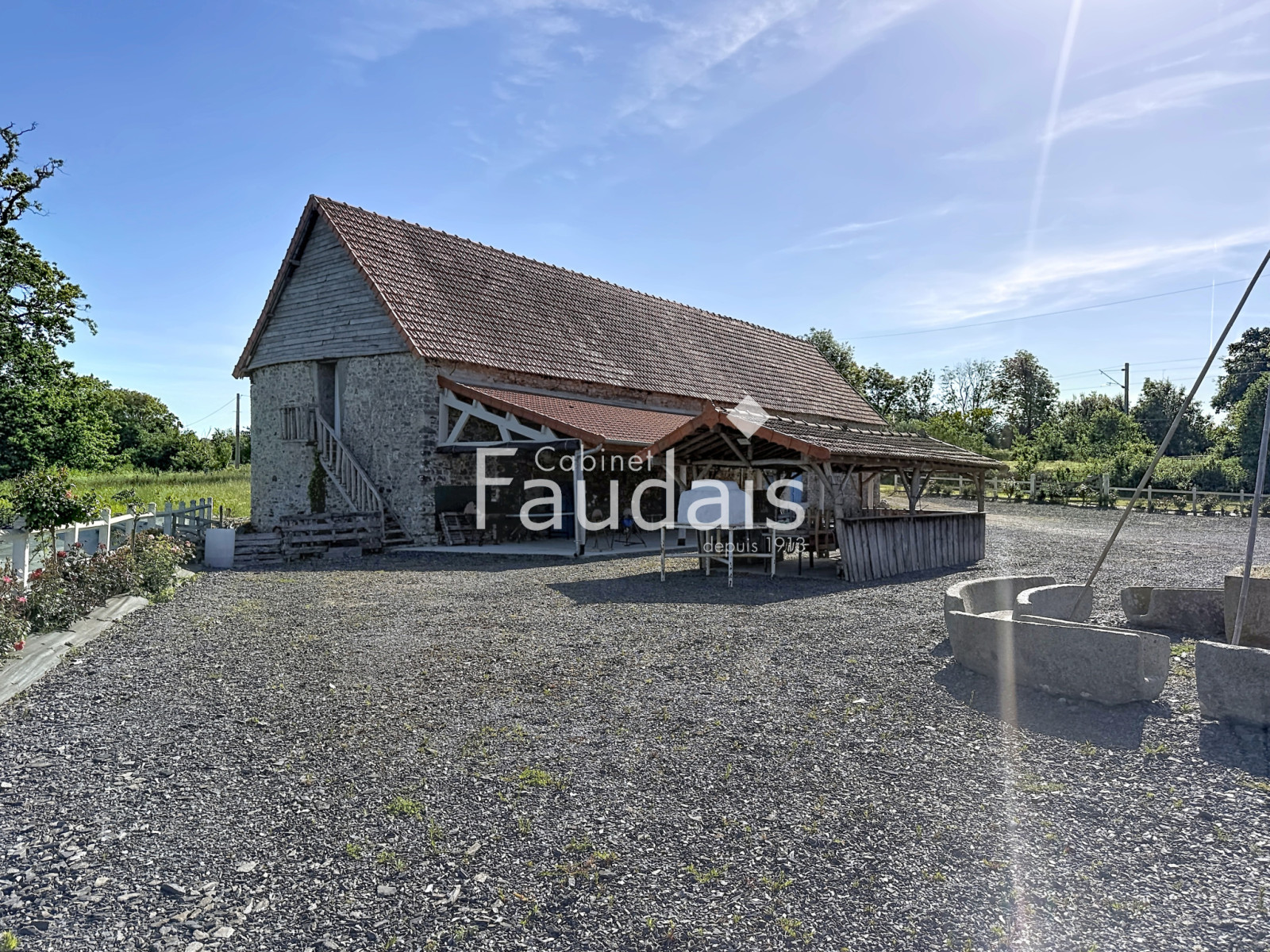 
                                                Vente
                                                 entre ST LO et ISIGNY