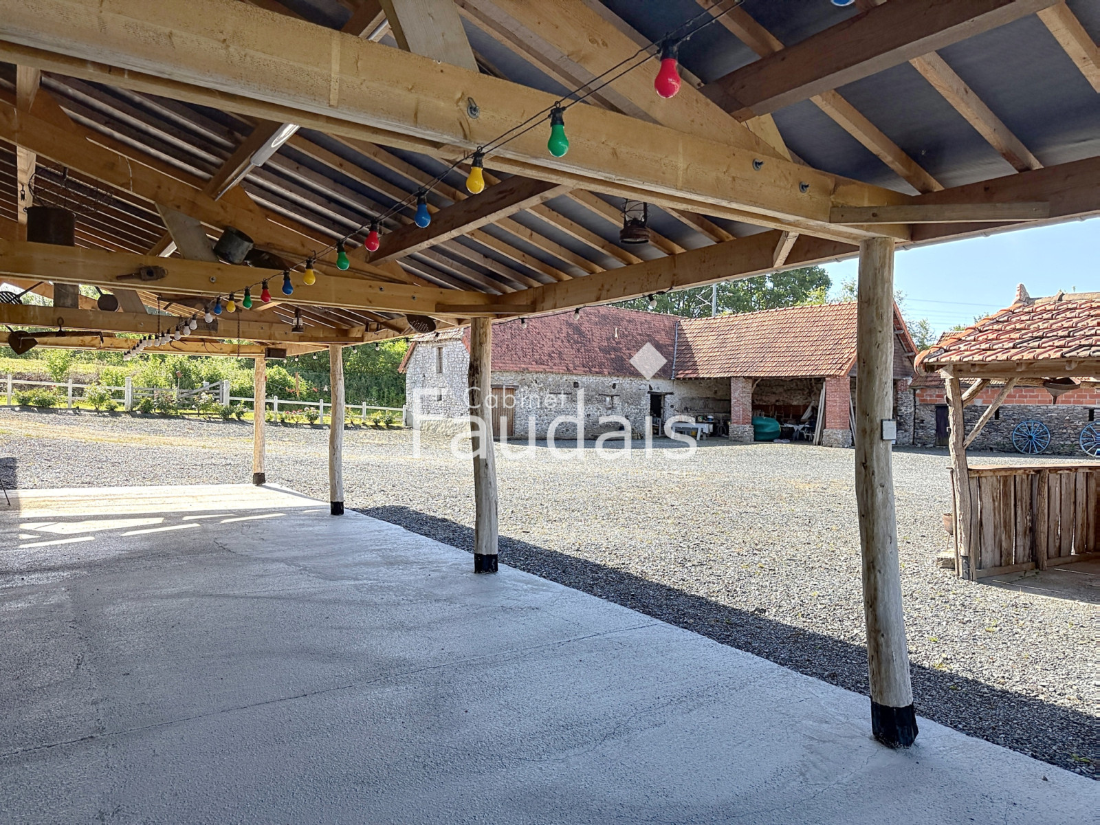 
                                                Vente
                                                 entre ST LO et ISIGNY