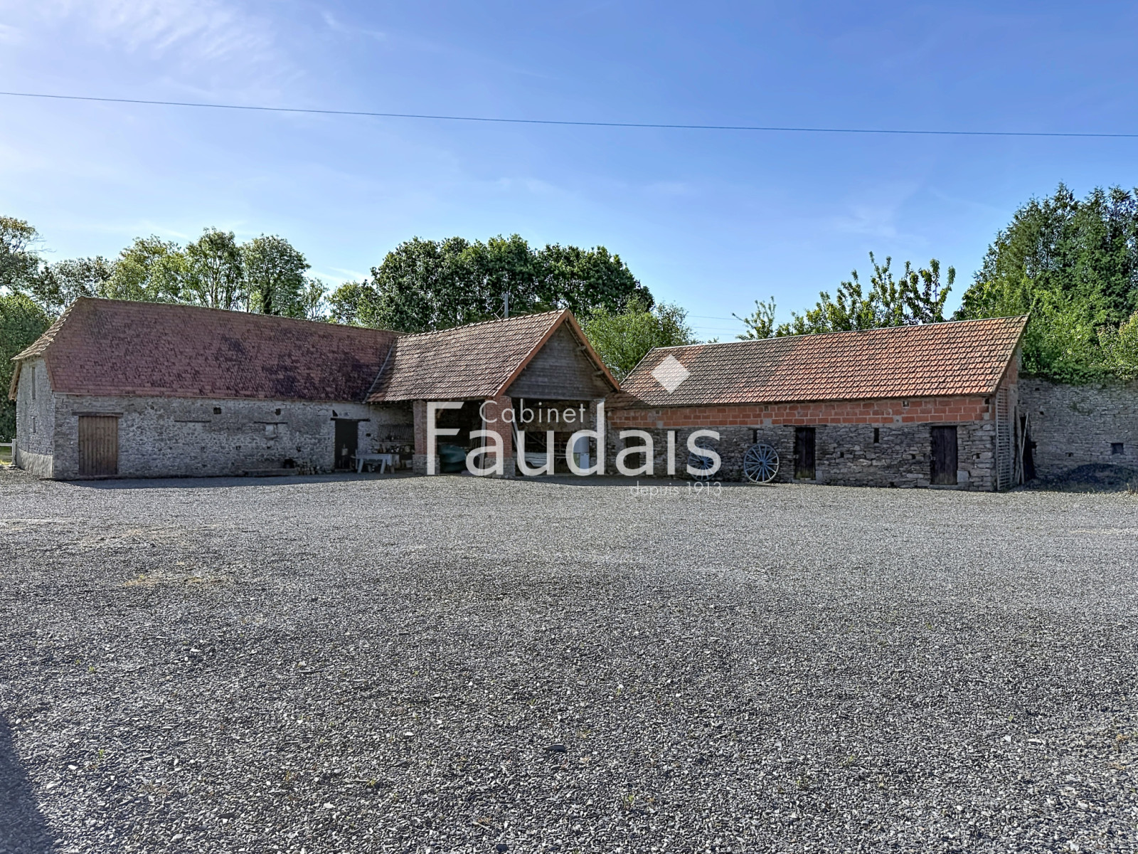 
                                                Vente
                                                 entre ST LO et ISIGNY