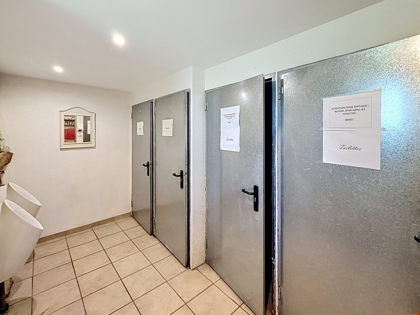 
                                                Vente
                                                 entre ST LO et ISIGNY