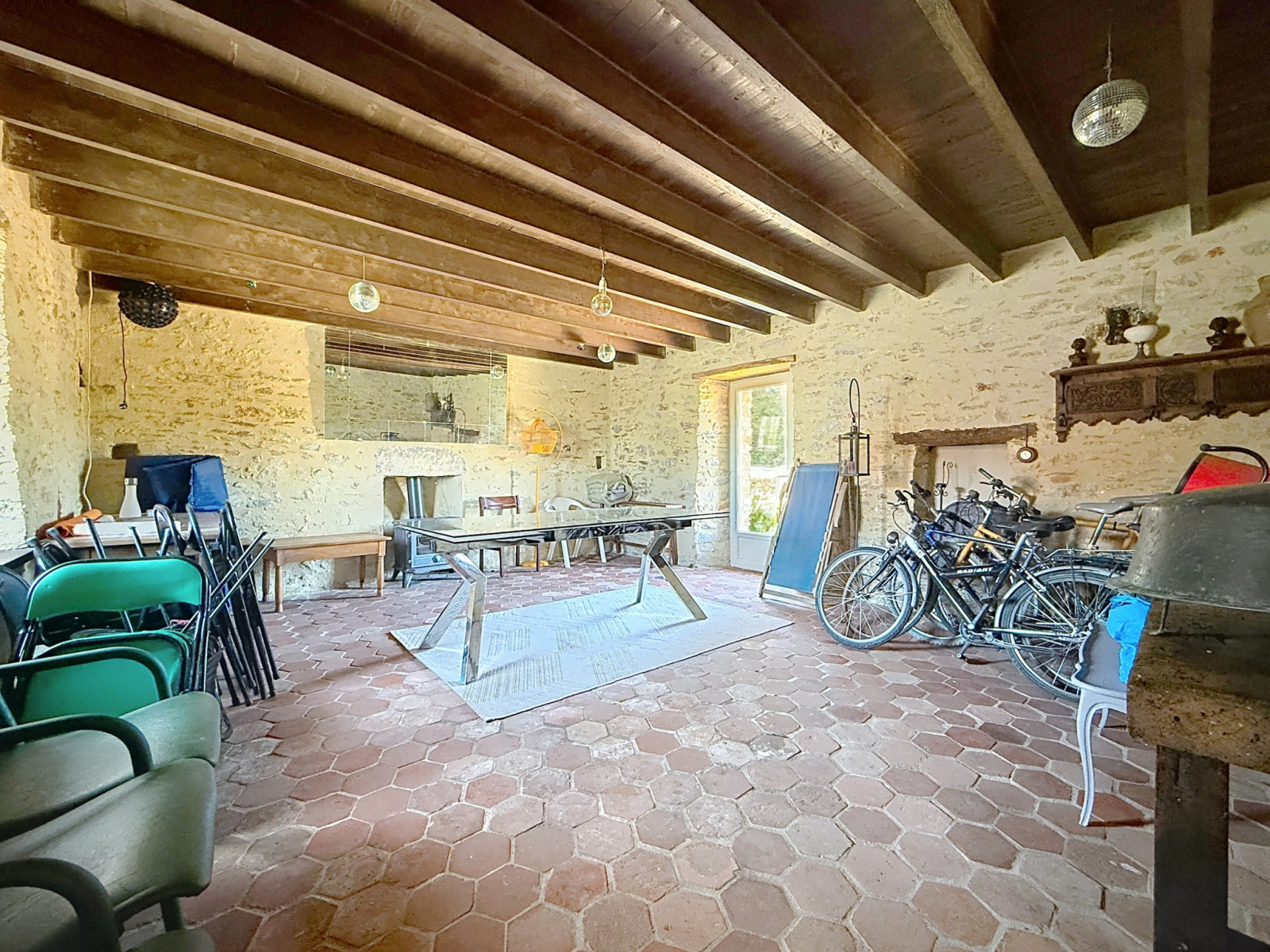 
                                                Vente
                                                 entre ST LO et ISIGNY