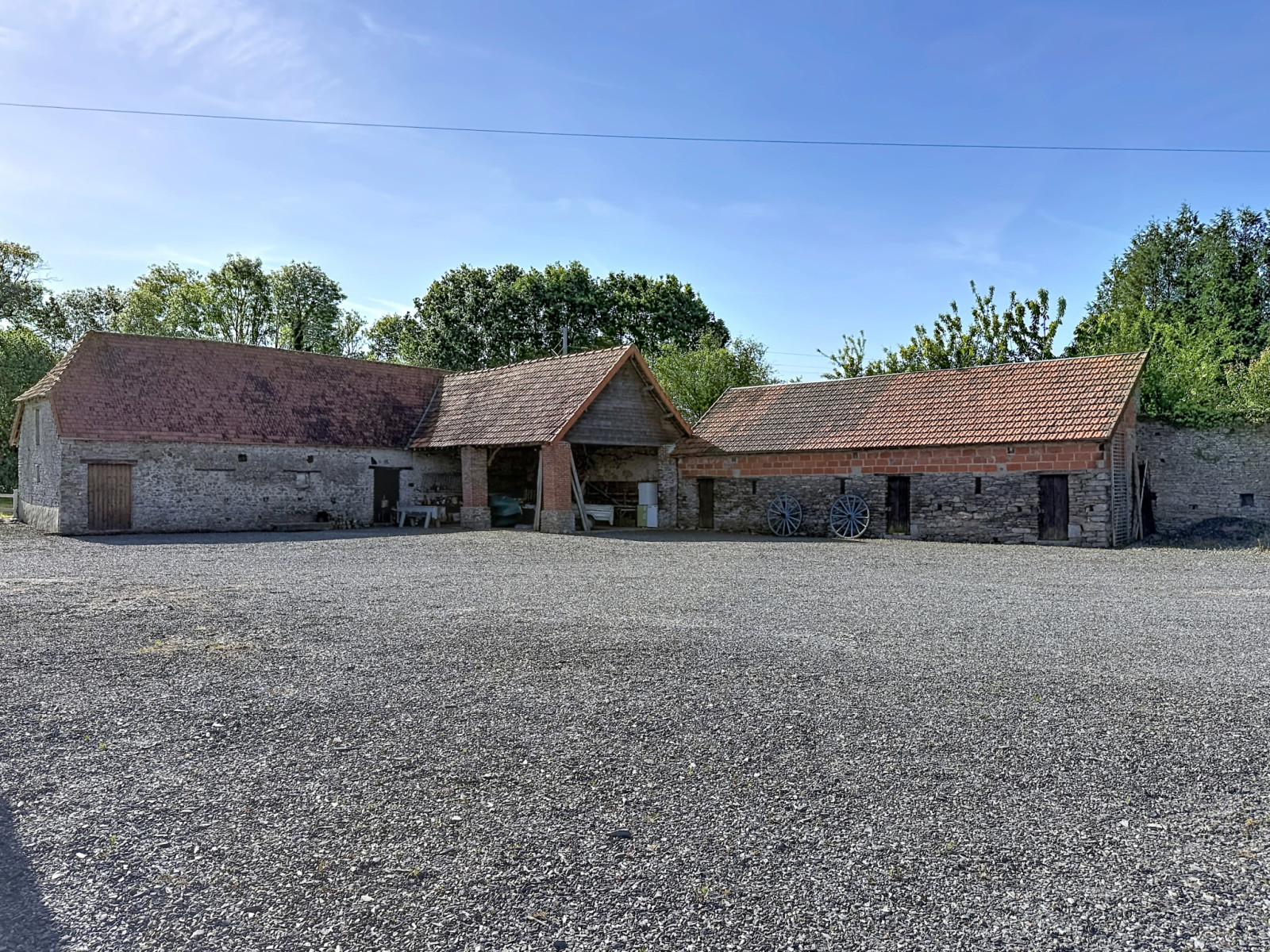 
                                                Vente
                                                 entre ST LO et ISIGNY