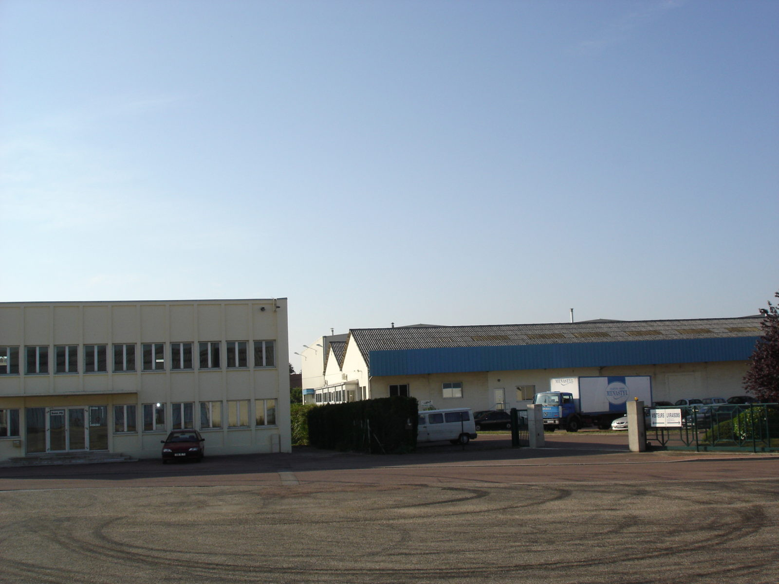 
                                                Location
                                                 Entrepôt d'une surface de 6 000 m² à vendre ou à louer – Sud Bourgogne