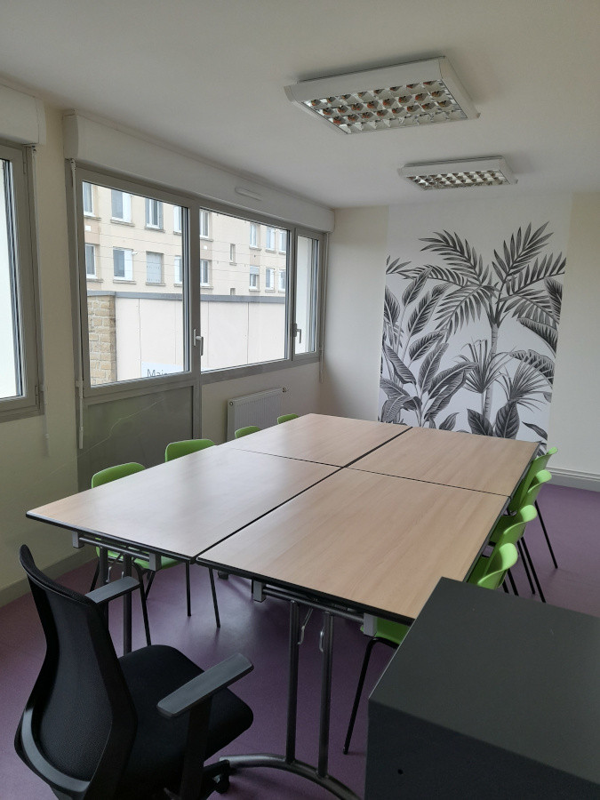 
                                                Location
                                                 Espace de coworking à louer à Vouziers, au sein de la communauté de communes de l'Argonne Ardennaise.