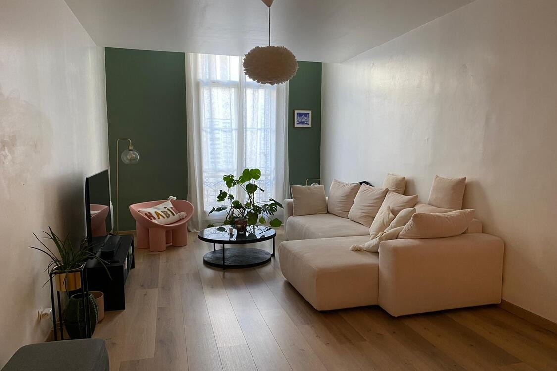 
                                                Location
                                                 Estelle