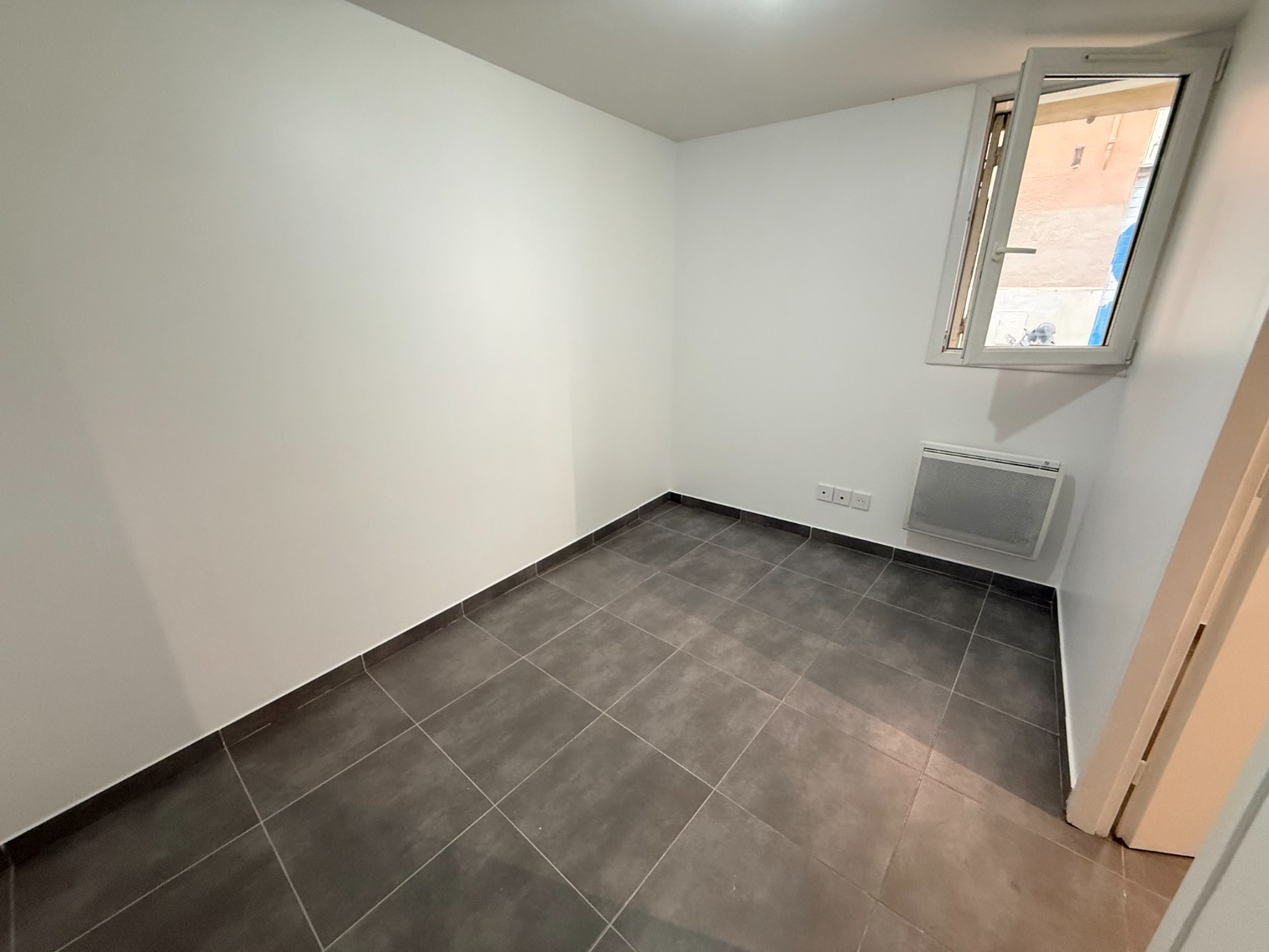 
                                                Vente
                                                 Etienne