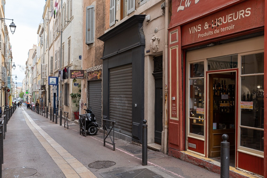 
                                                Location
                                                 Evêché