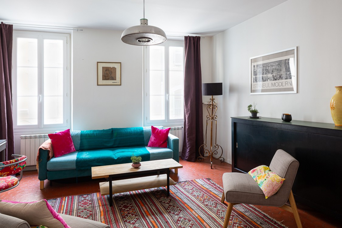 
                                                Location
                                                 Evêché