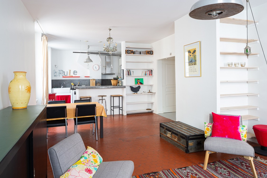 
                                                Location
                                                 Eveché - LAM