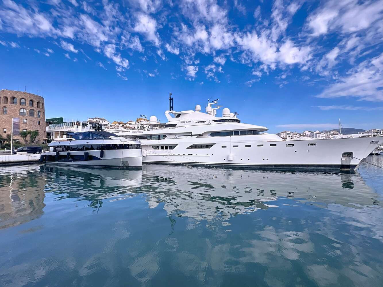 
                                                Vente
                                                 Exceptionnel 1ère ligne mer