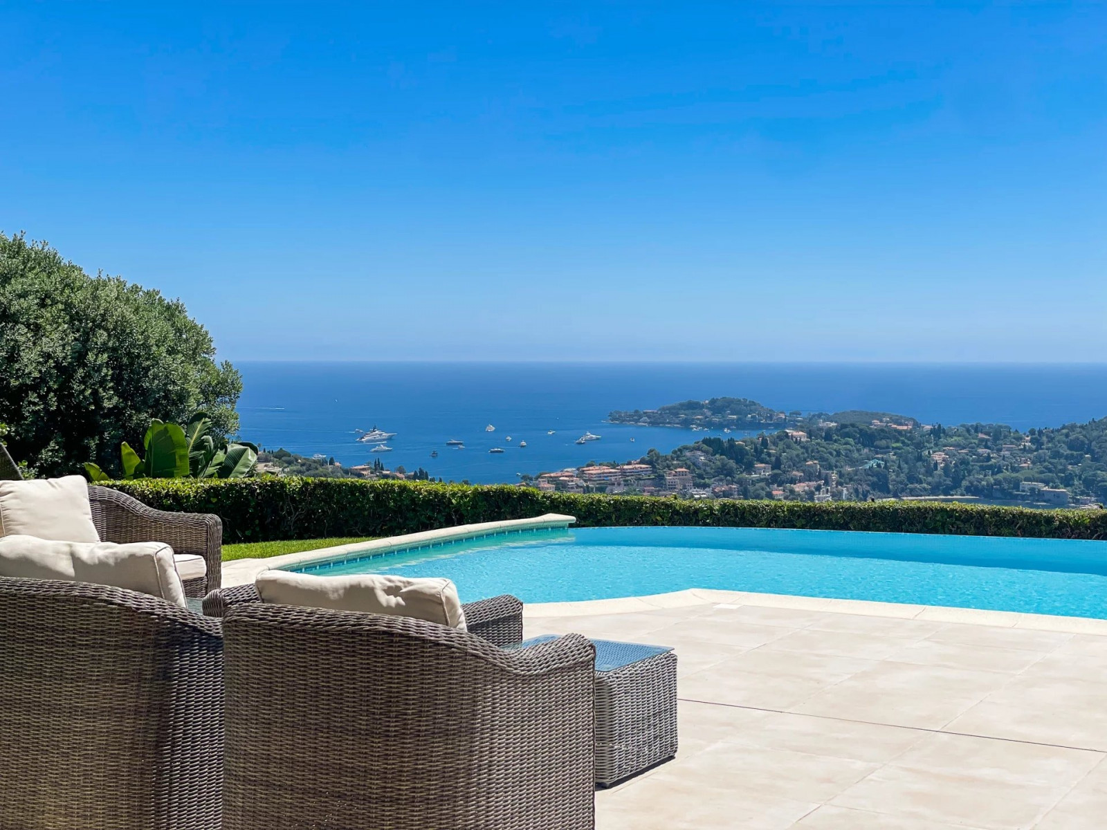 
                                                Vente
                                                 Exceptionnel à Villefranche-sur-Mer/co-exclusivité