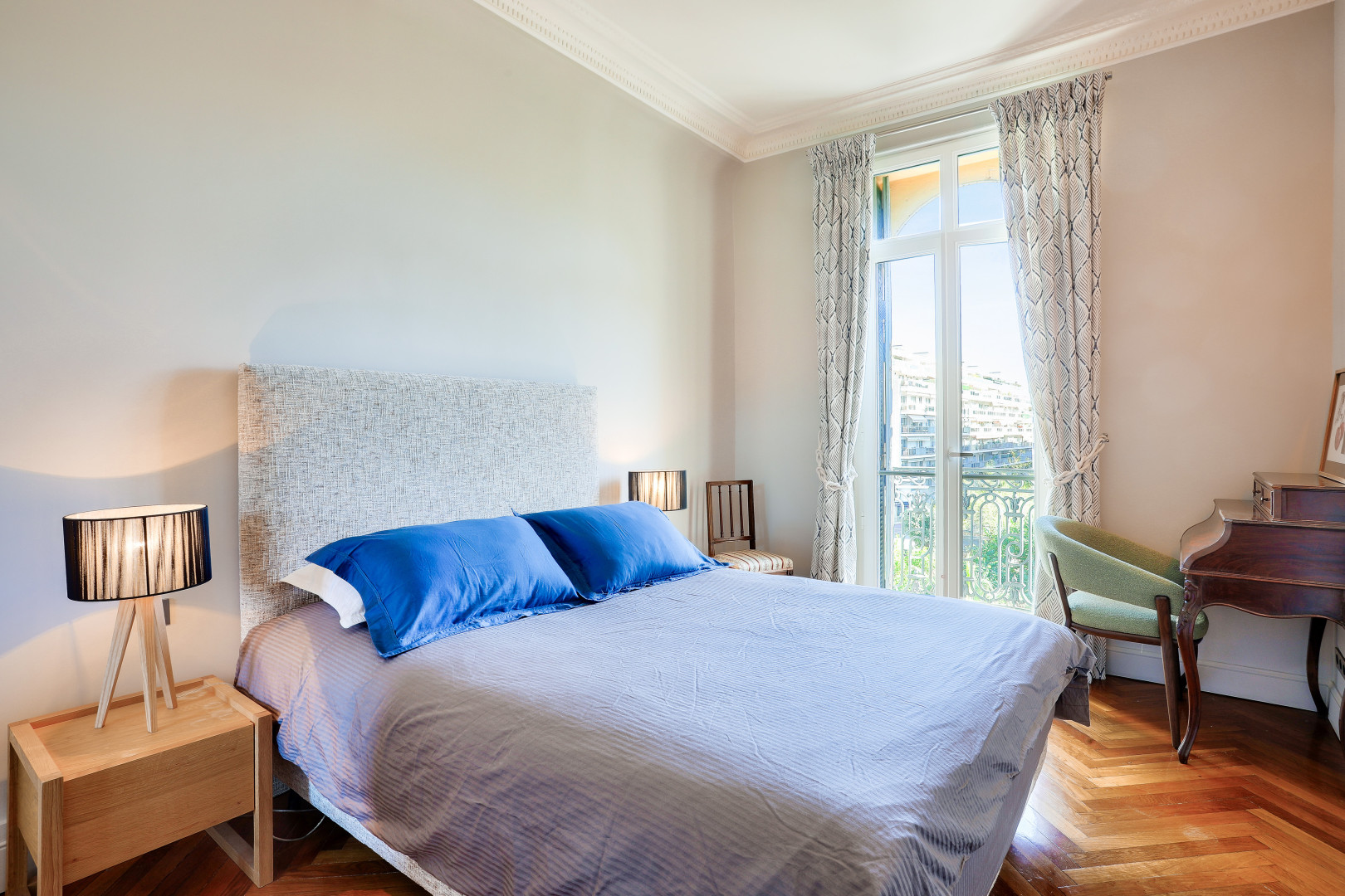 
                                                Vente
                                                 Exceptionnel appartement de 171 m2 situé au coeur du quartier des Musiciens avec vue sur les jardins Mozart