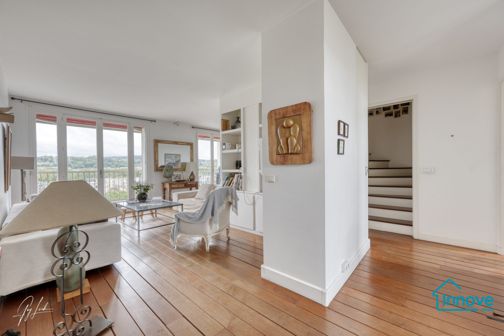
                                                Vente
                                                 Exceptionnel duplex à vendre au dernier étage avec terrasse et