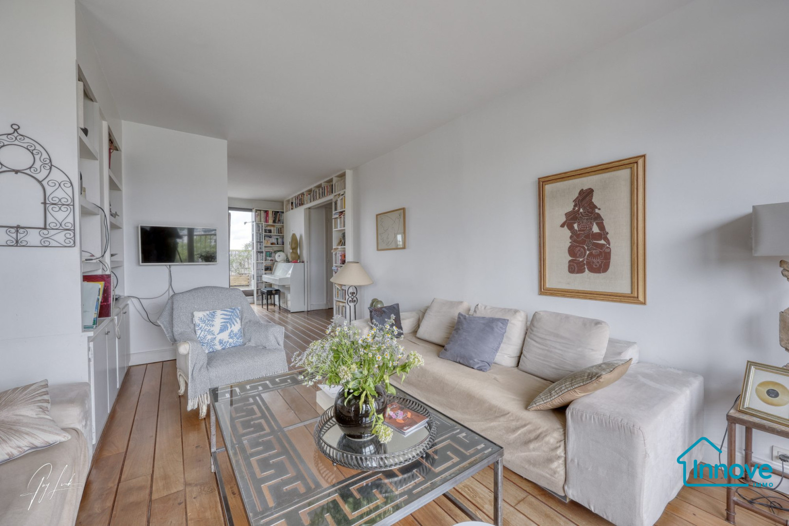 
                                                Vente
                                                 Exceptionnel duplex à vendre au dernier étage avec terrasse et