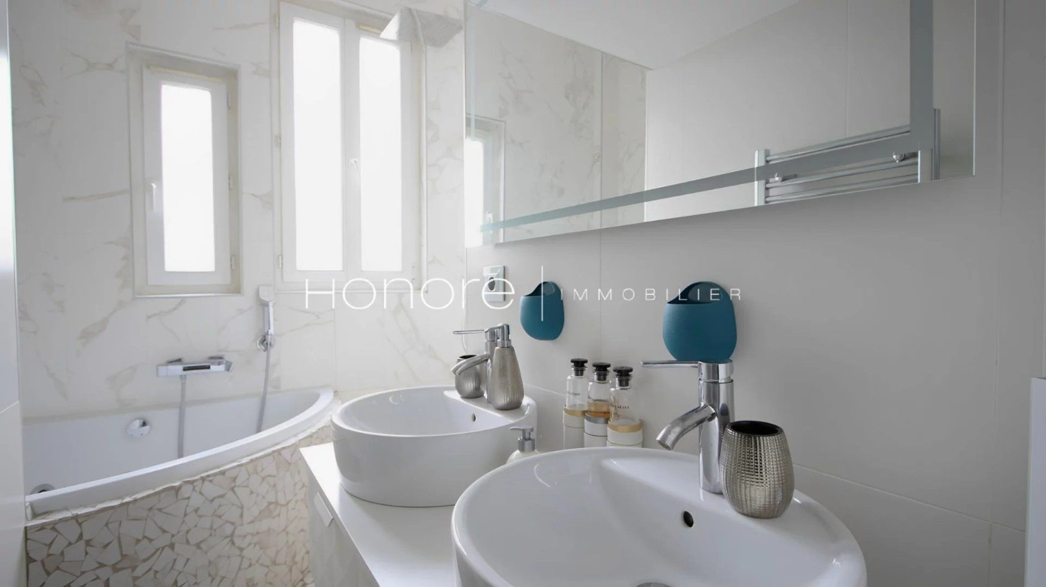 
                                                Vente
                                                 EXCLUSIF - PARIS II - SENTIER/ARTS&METIERS - LOFT