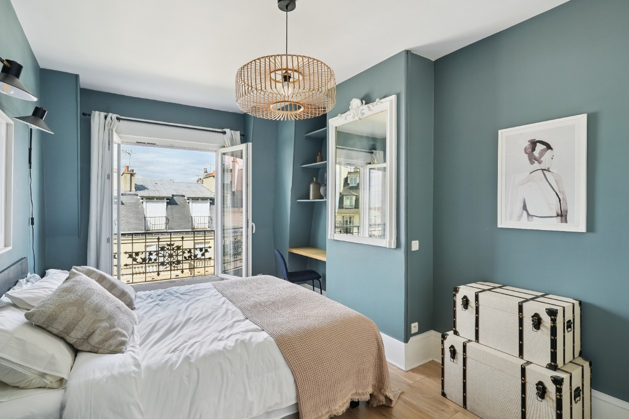 
                                                Vente
                                                 EXCLUSIVITE - 2 P rénové - Lamarck Caulaincourt