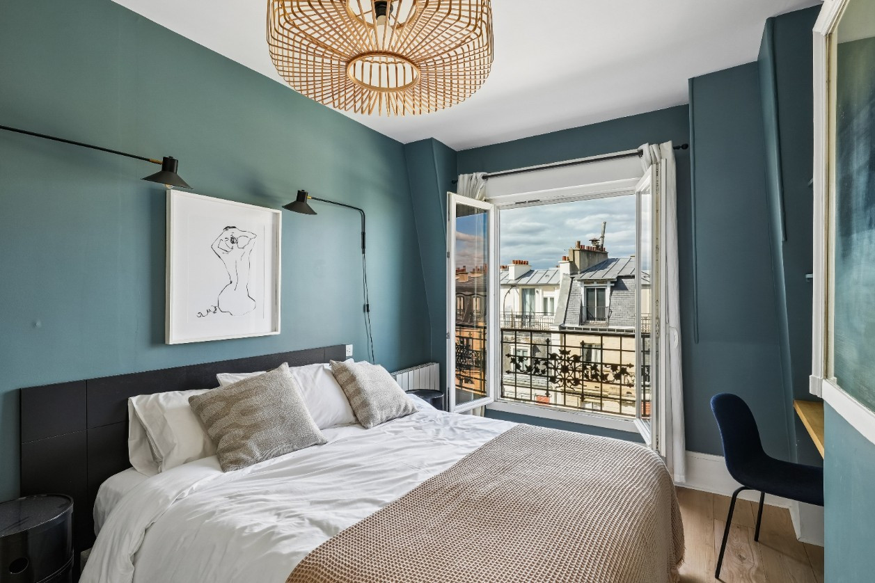 
                                                Vente
                                                 EXCLUSIVITE - 2 P rénové - Lamarck Caulaincourt